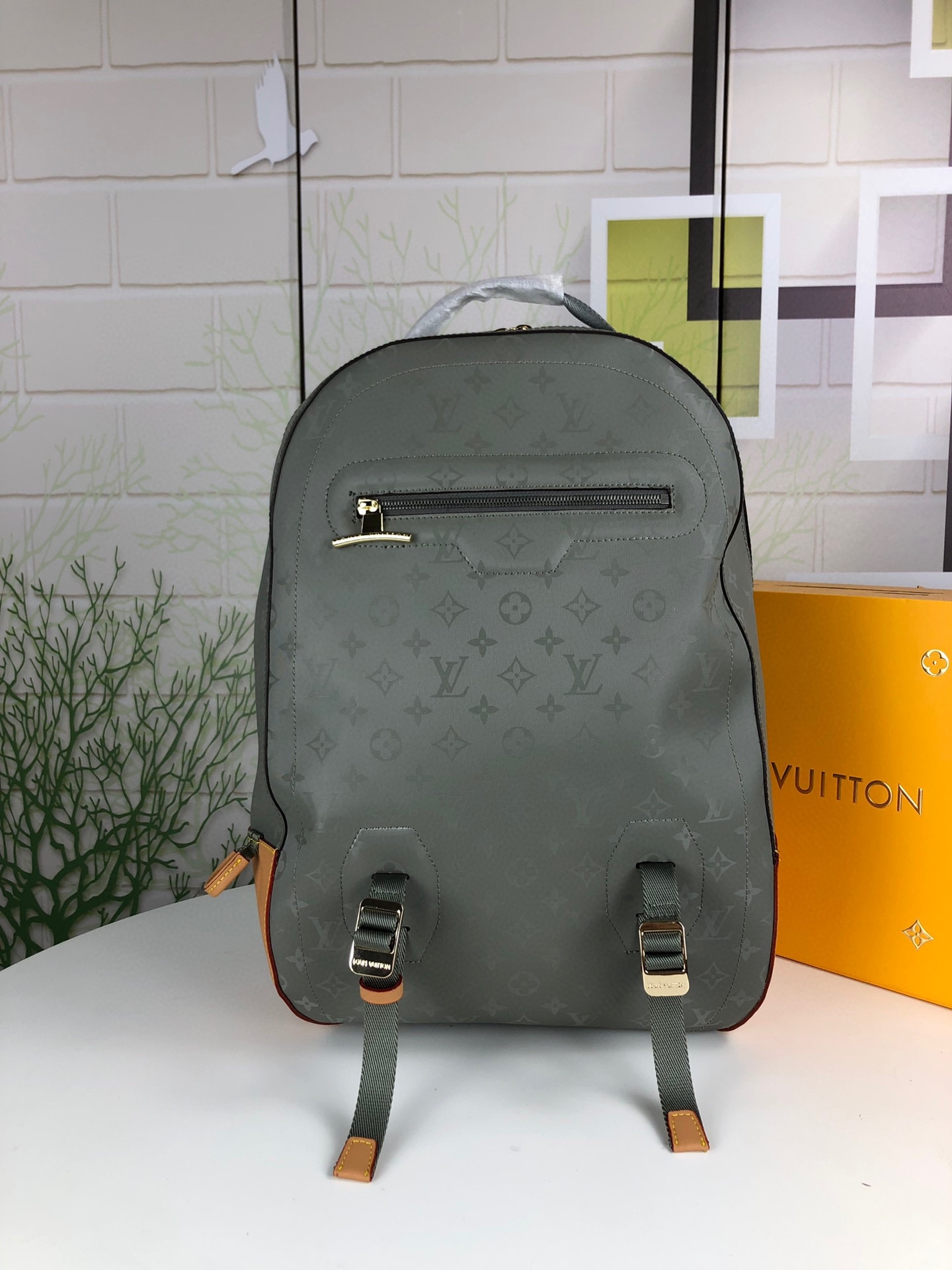 LV CLG BAG