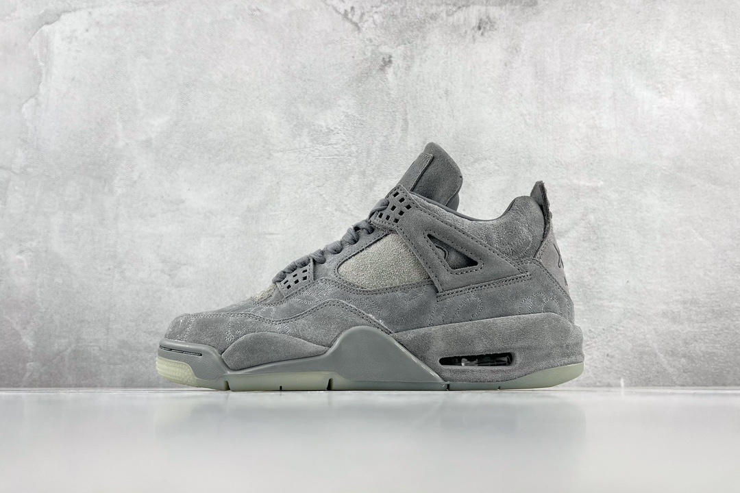 Jordan 4 Kaws
