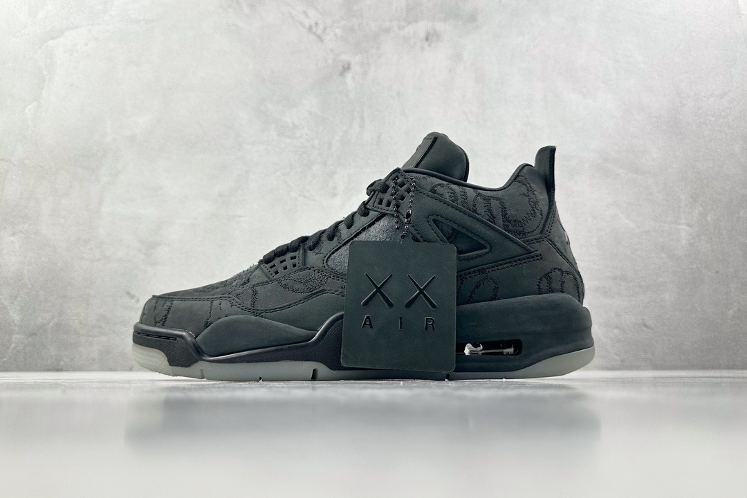 Jordan 4 Kaws