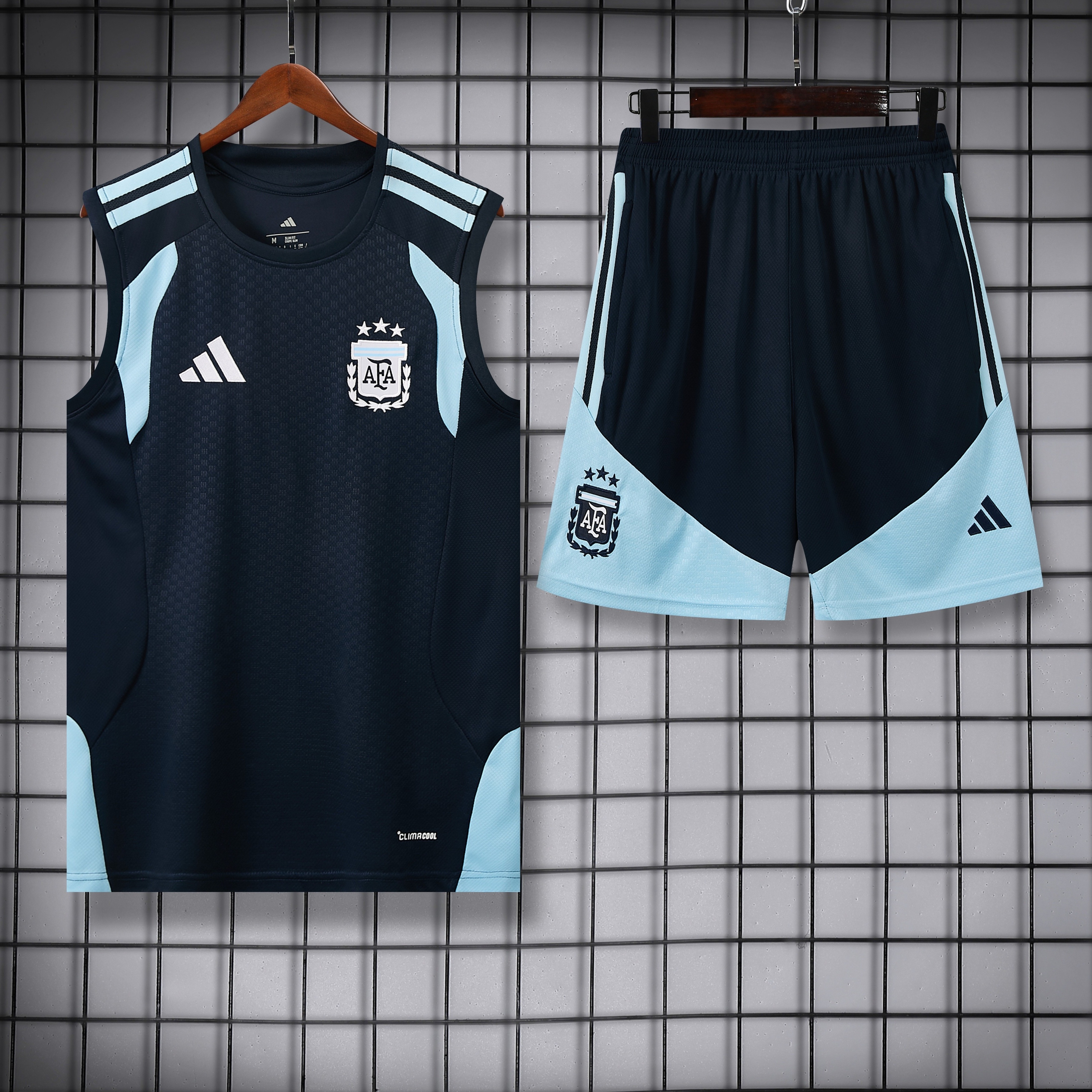Short Set